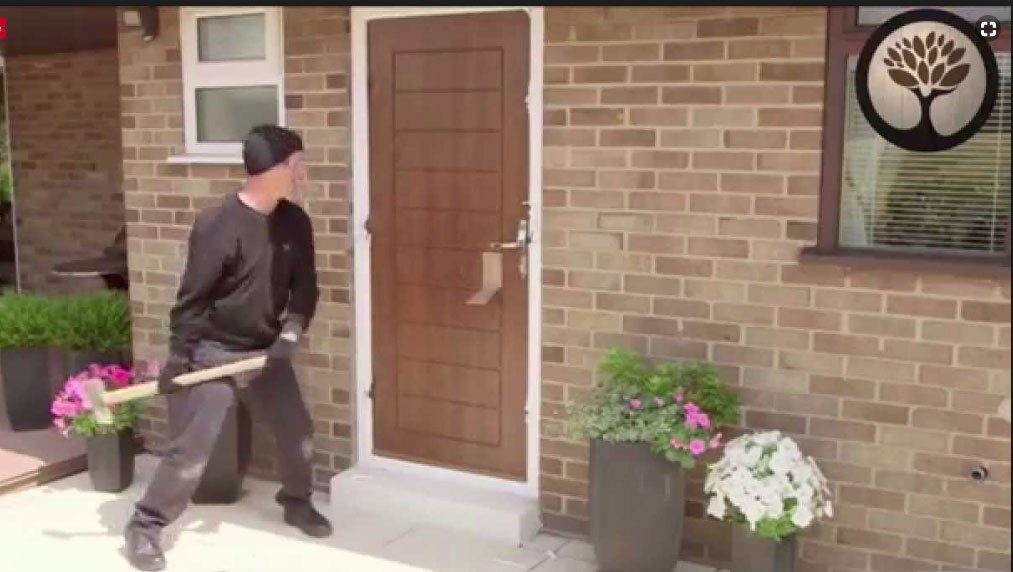 Can Composite doors be broken into?